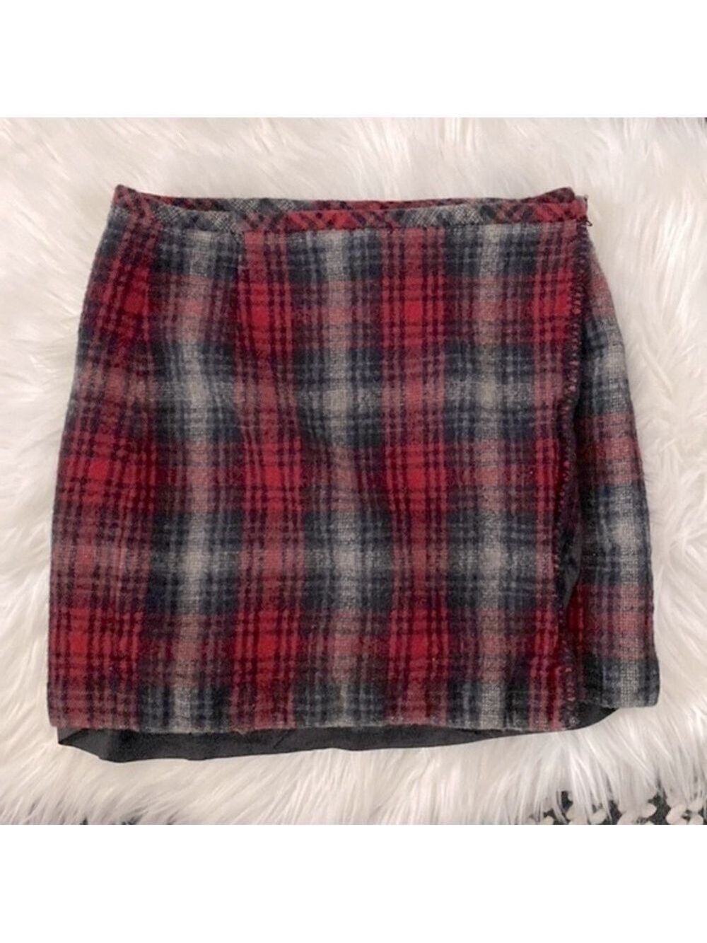 Eddie Bauer 90’s plaid wool wrap mini skirt